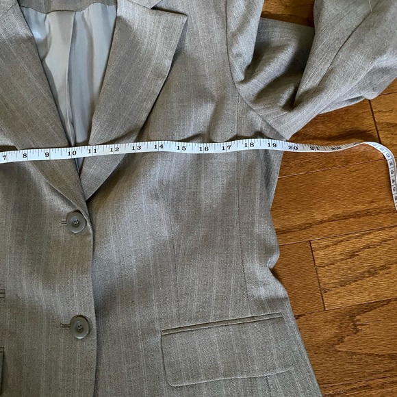 New East 5th new suit- ladies-sz 10 - Picture 14 of 16